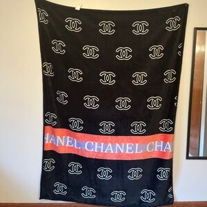 Large Black Soft Blanket